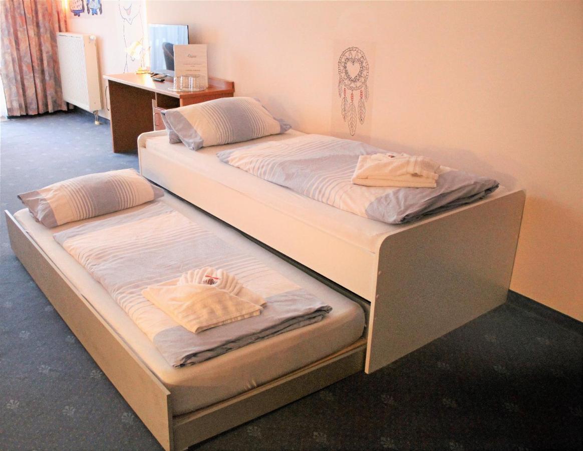 Waldhotel Feldbachtal Neuhaus am Rennweg Εξωτερικό φωτογραφία