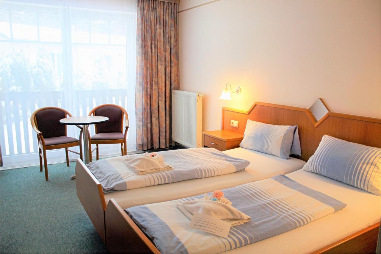Waldhotel Feldbachtal Neuhaus am Rennweg Εξωτερικό φωτογραφία