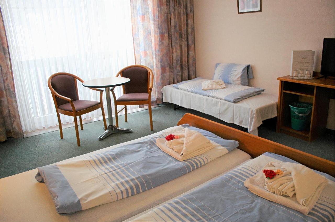Waldhotel Feldbachtal Neuhaus am Rennweg Εξωτερικό φωτογραφία