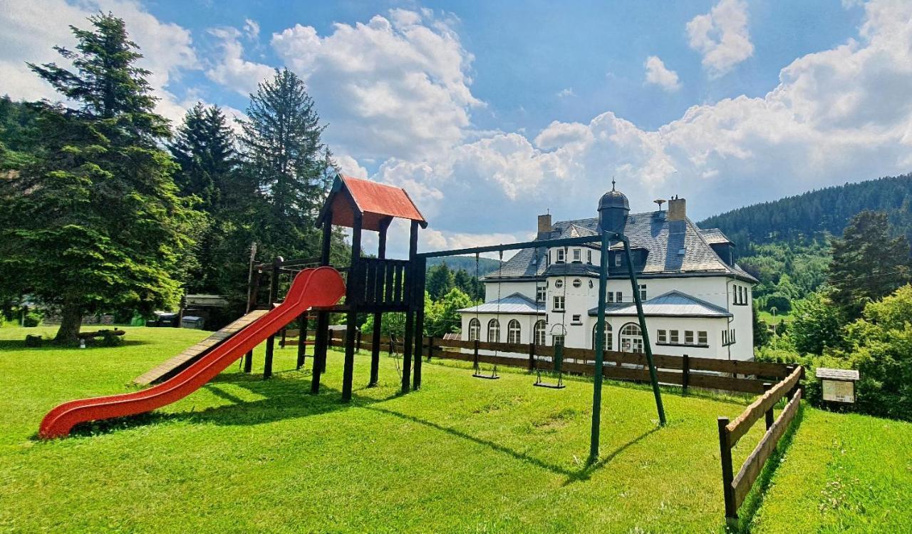 Waldhotel Feldbachtal Neuhaus am Rennweg Εξωτερικό φωτογραφία