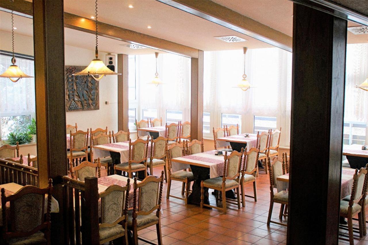 Waldhotel Feldbachtal Neuhaus am Rennweg Εξωτερικό φωτογραφία